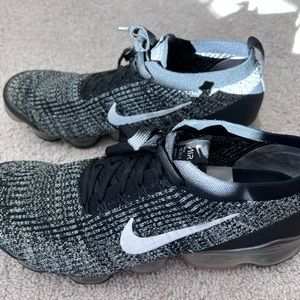 Nike black&gray vapormax size 13